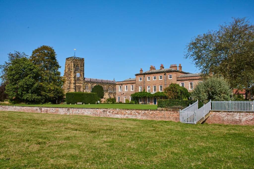 Thirsk Hall South Wing, North Yorkshire Εξωτερικό φωτογραφία